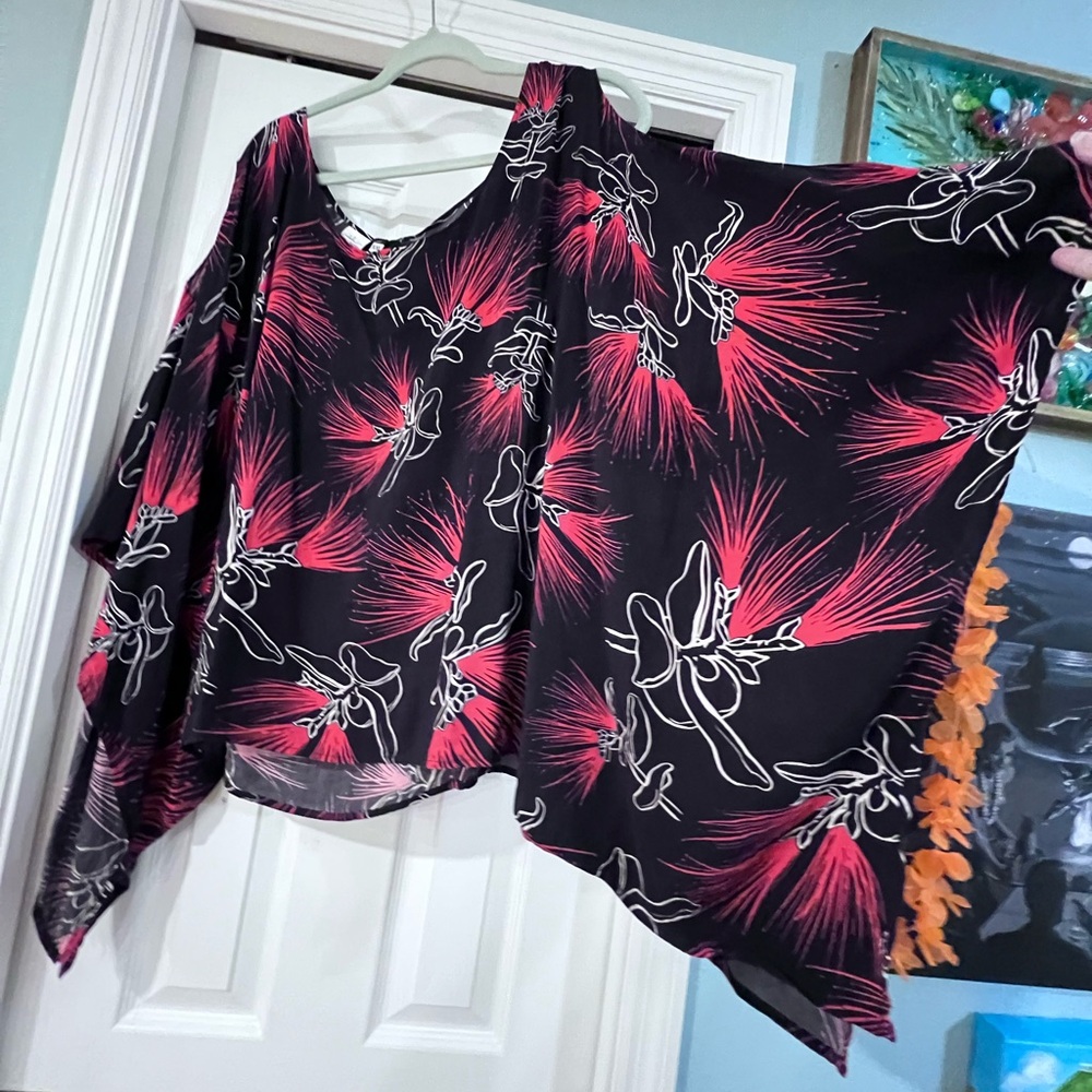 Lola Miller Simply Sisters Hawaiian Peekaboo Cold Shoulder Batwing Blouse XXL
